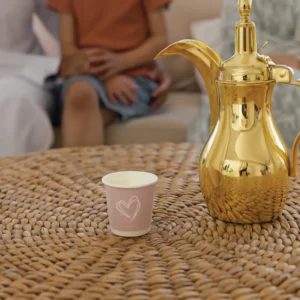 أكواب القلب الدافيء